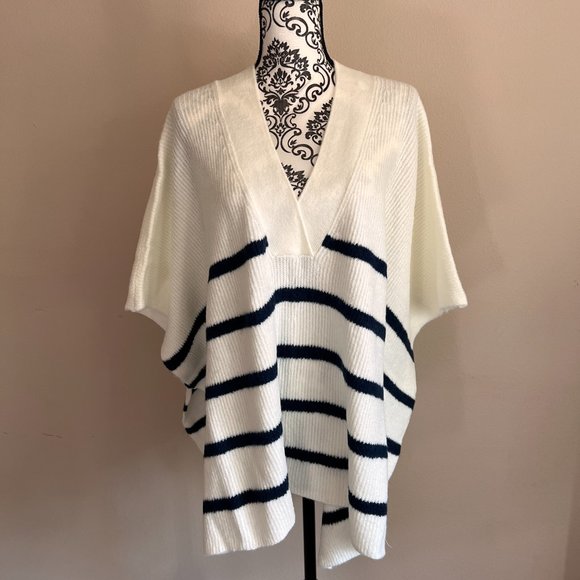Ann Taylor LOFT -Women's Striped Knit Wrap - Whisper White & Navy - Size M/L - Picture 4 of 8
